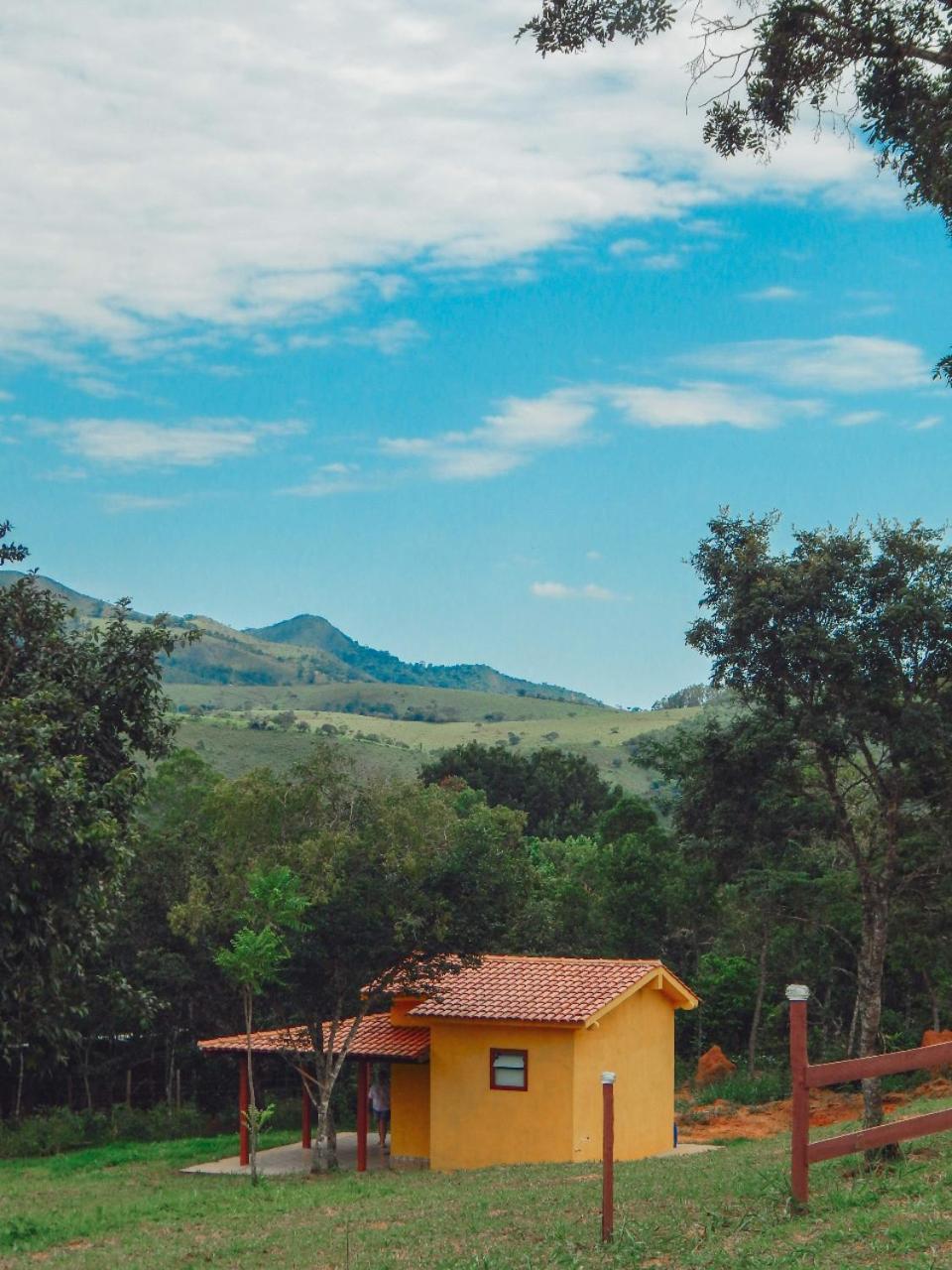 Pousada Aguas Da Canastra วาร์เจมบูนิตา ภายนอก รูปภาพ